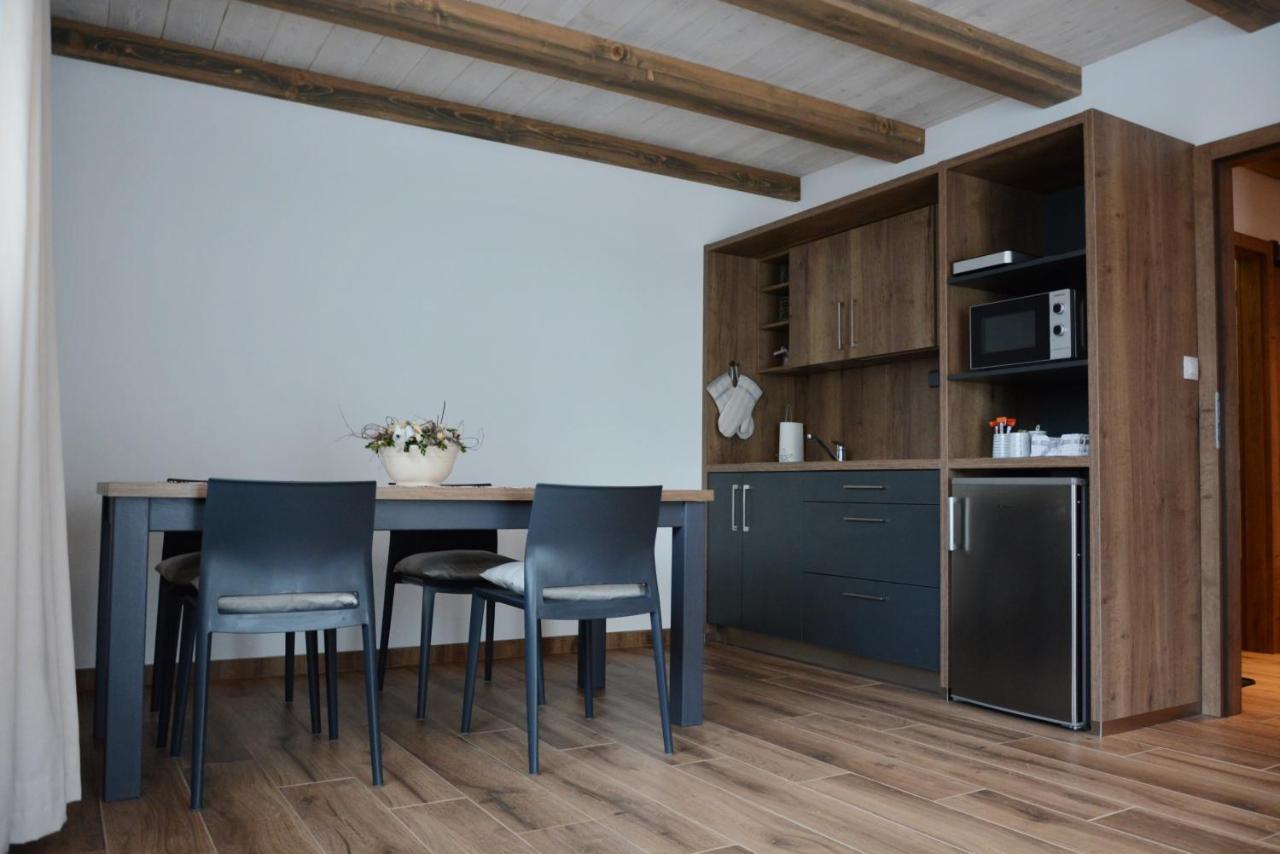 Apartmany Poco Loco Пец под Снежко Екстериор снимка